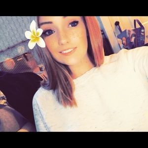 Meet your Posher, Maegan